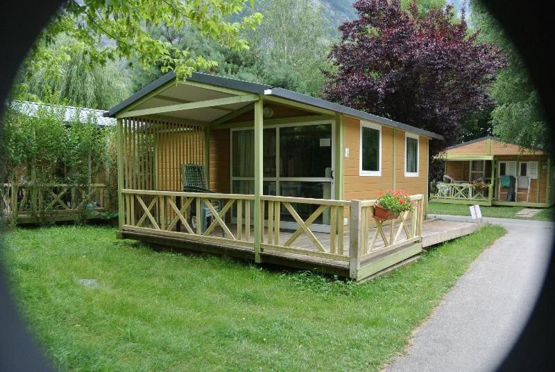 Camping Le Colporteur Ξενοδοχείο Le Bourg-dʼOisans Εξωτερικό φωτογραφία