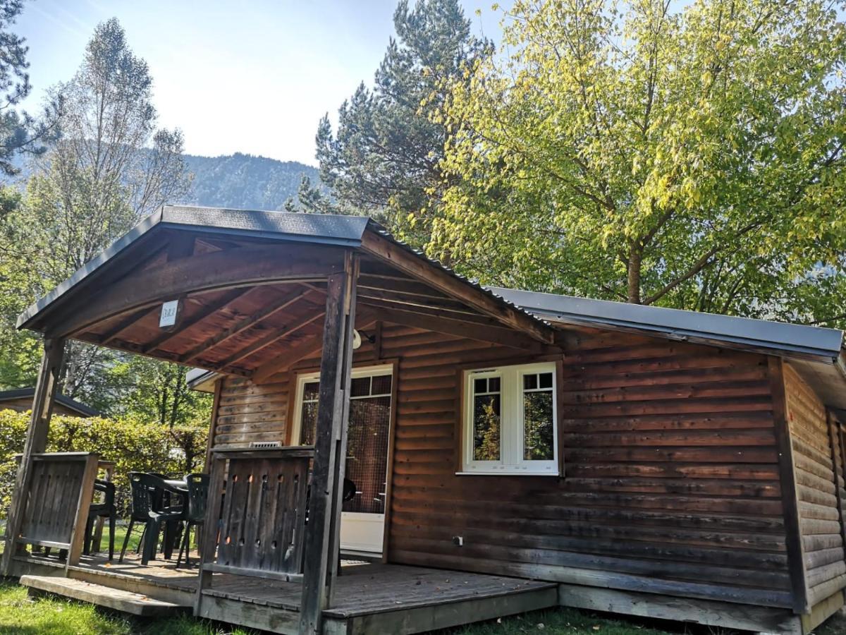 Camping Le Colporteur Ξενοδοχείο Le Bourg-dʼOisans Εξωτερικό φωτογραφία