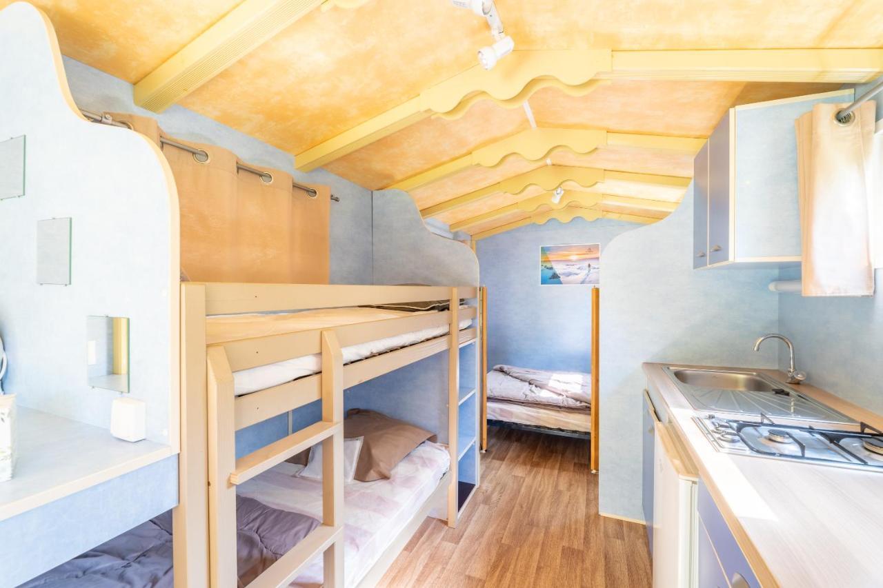 Camping Le Colporteur Ξενοδοχείο Le Bourg-dʼOisans Εξωτερικό φωτογραφία