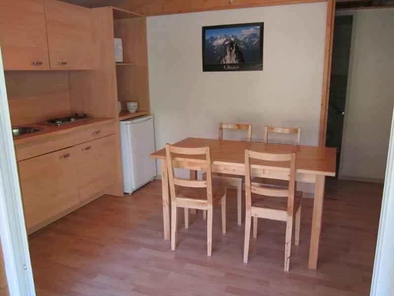 Camping Le Colporteur Ξενοδοχείο Le Bourg-dʼOisans Εξωτερικό φωτογραφία