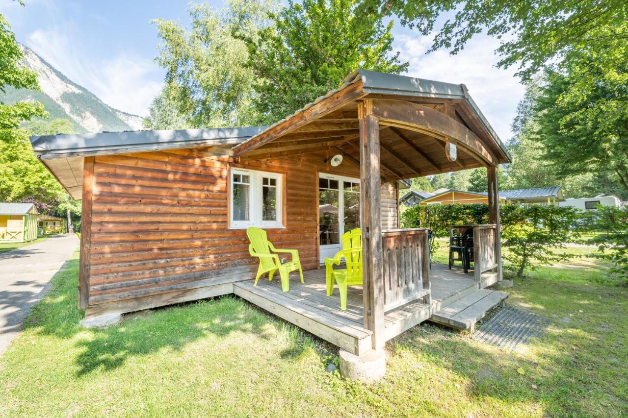 Camping Le Colporteur Ξενοδοχείο Le Bourg-dʼOisans Εξωτερικό φωτογραφία