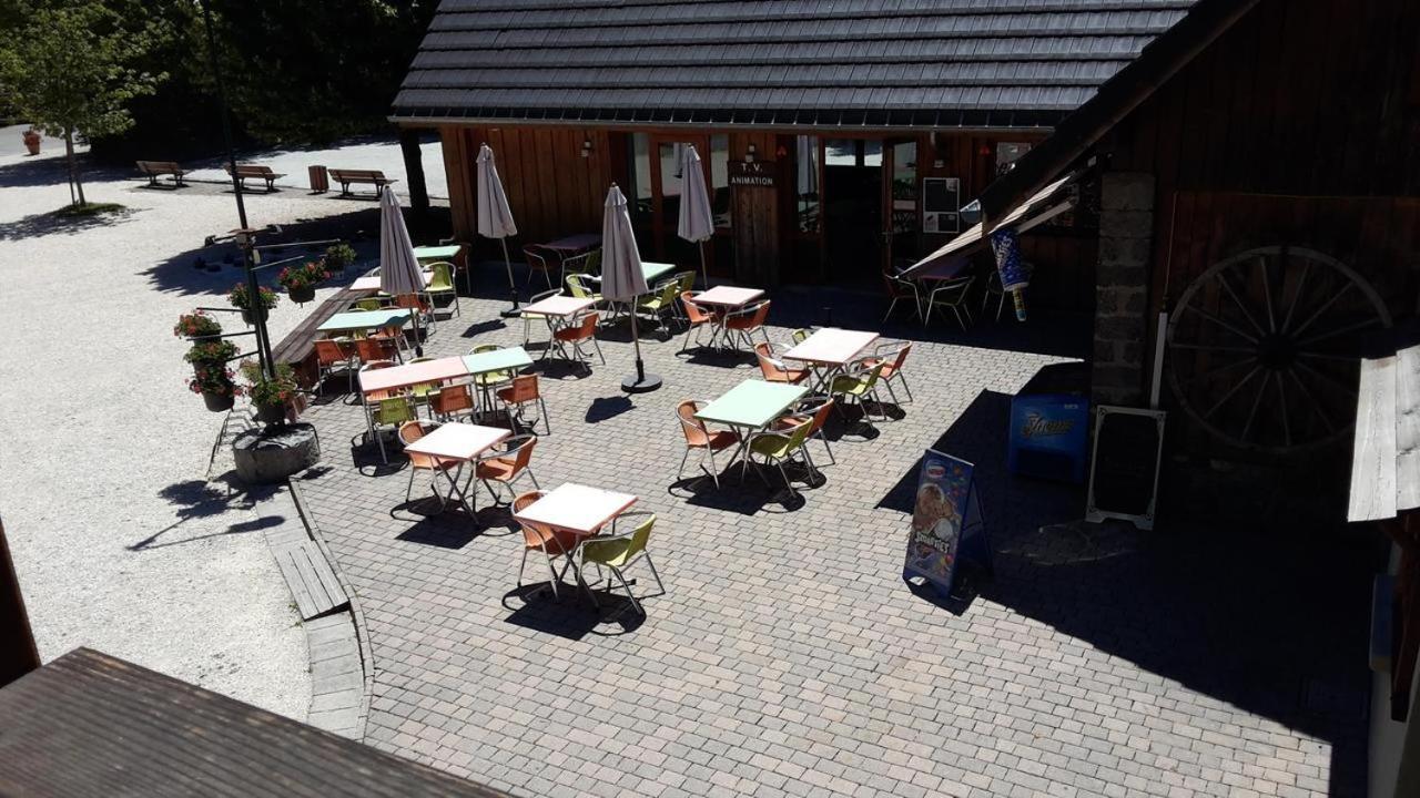 Camping Le Colporteur Ξενοδοχείο Le Bourg-dʼOisans Εξωτερικό φωτογραφία